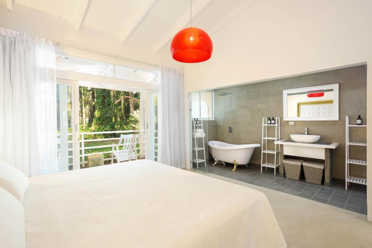 Gigi Brown Villa Paparazzi Beachfront Puerto Viejo de Talamanca 外观 照片