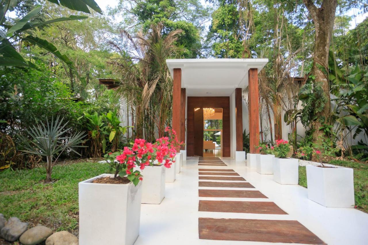 Gigi Brown Villa Paparazzi Beachfront Puerto Viejo de Talamanca 外观 照片